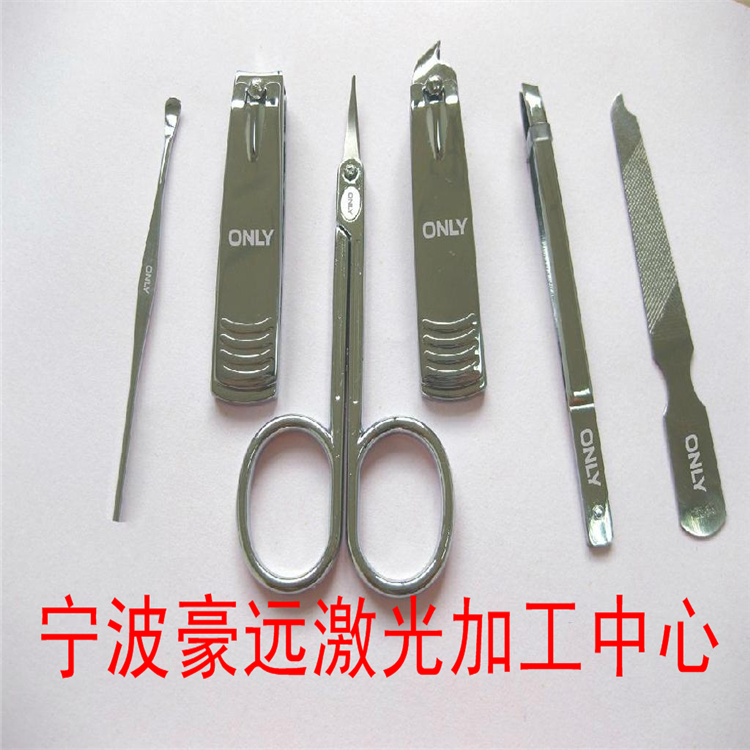 1456805573509560.jpg 醫(yī)療器械激光打標(biāo).jpg