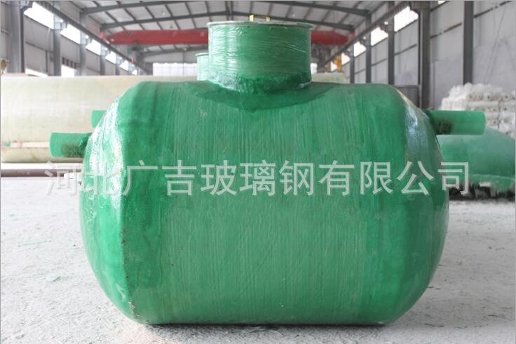1463478730447363.jpg 玻璃鋼儲(chǔ)罐2.jpg