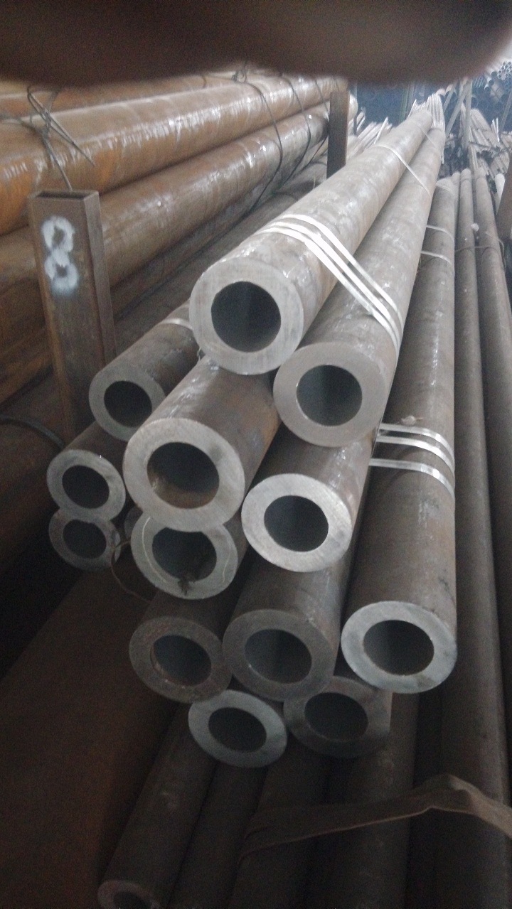 108X18無(wú)縫鋼管