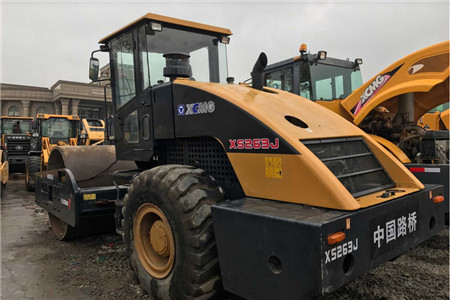 1505092075558948.jpg 壓路機(jī)13 - 副本.jpg