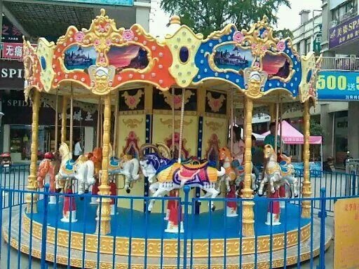 旋轉(zhuǎn)木馬 (76).jpg