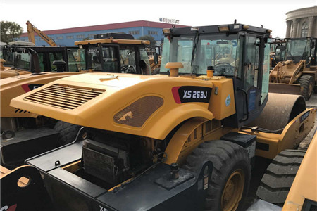 1505092085235932.jpg 壓路機(jī)11.jpg