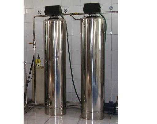 1474960890191520.jpg 溫江凈美洗衣廠2噸軟化設(shè)備.jpg