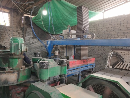 煙臺蒸壓保溫磚 煙臺蒸壓保溫磚批發(fā) 煙臺蒸壓保溫磚廠家