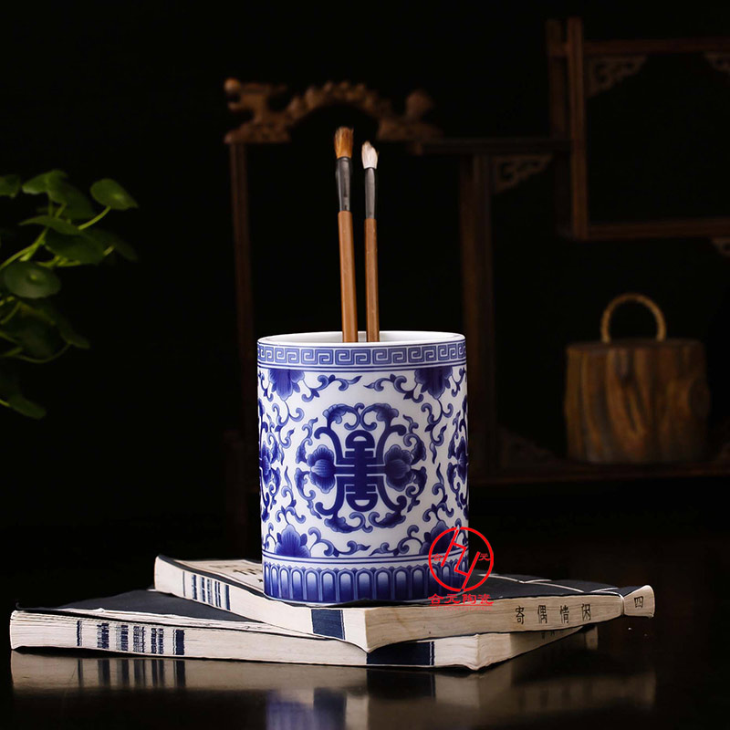 景德鎮(zhèn)陶瓷筆筒 (1).jpg