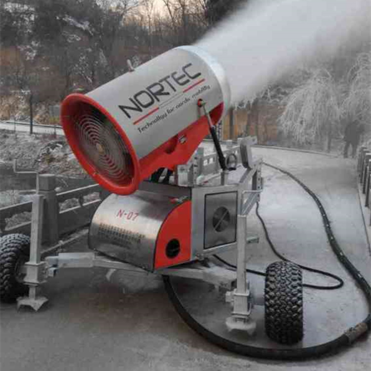 造雪機(jī)