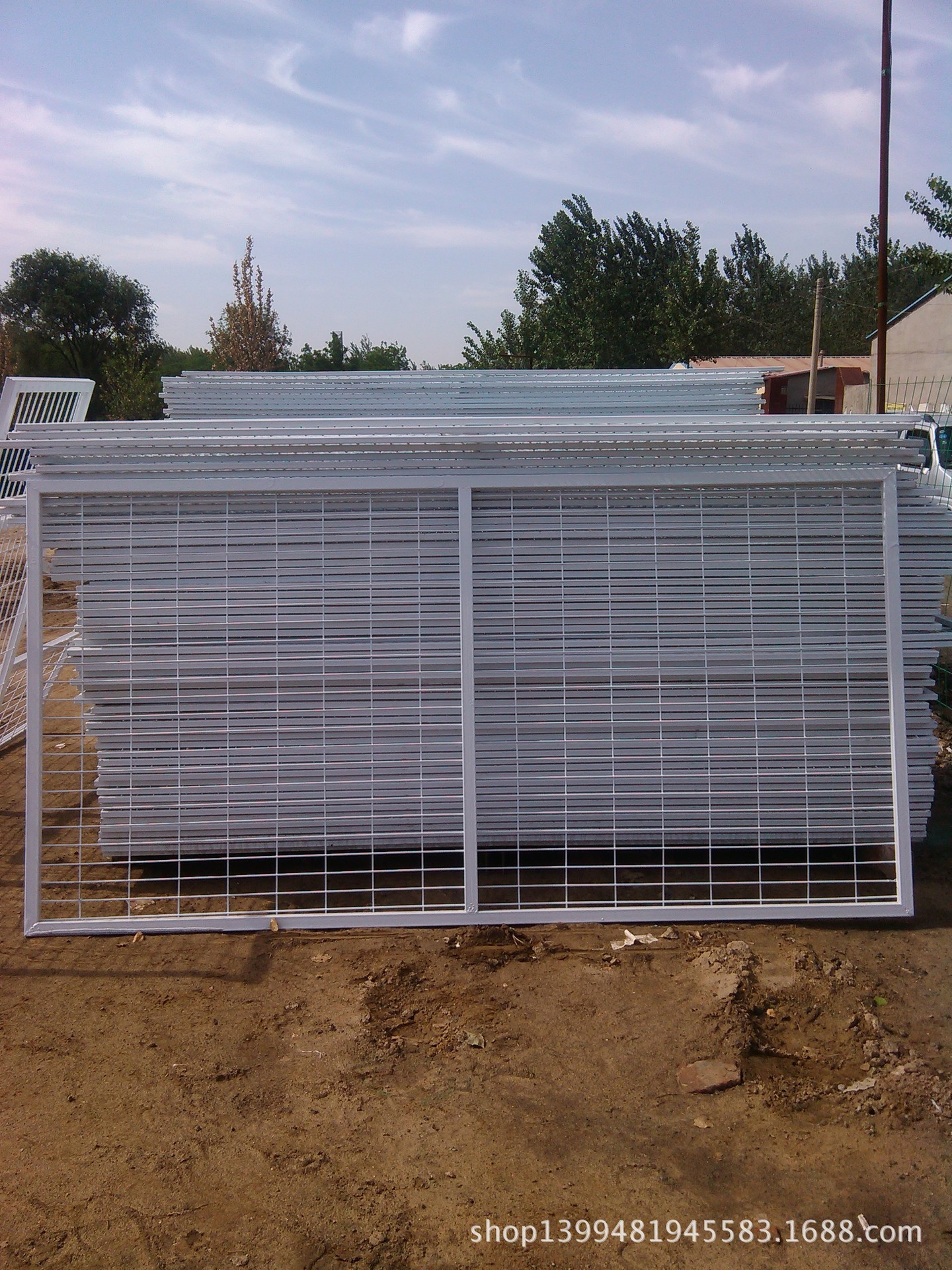 鐵路防護網(wǎng) 公路護欄網(wǎng)